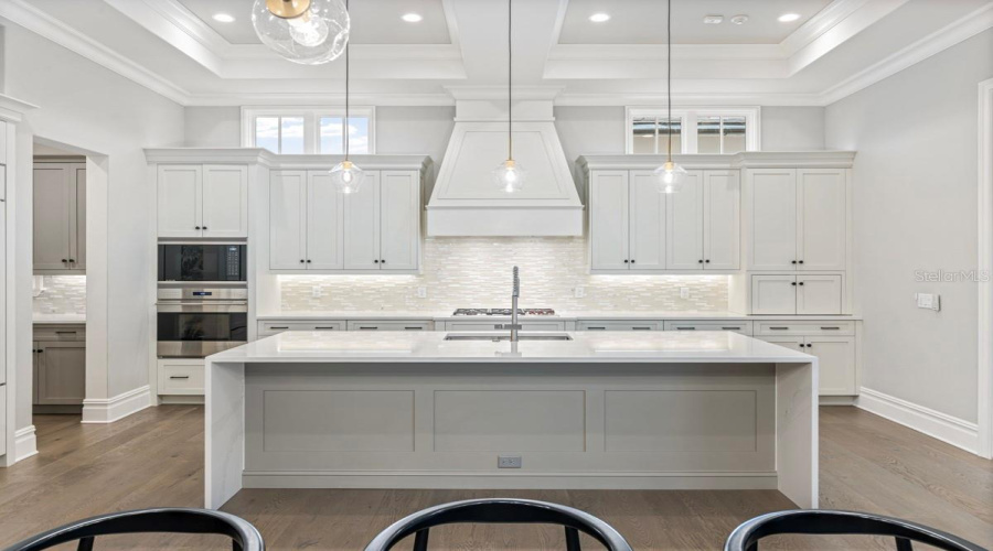 Golden Oak, Florida 32836, 5 Bedroom Bedrooms, ,5 Bathroombathrooms,Residential,For Sale,Symphony Grove,0,Mfro6431116