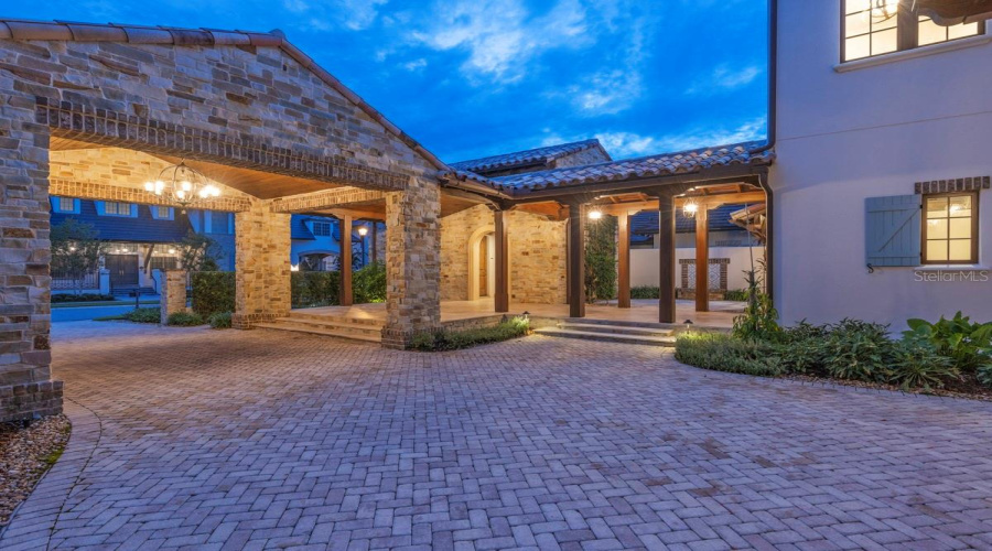 Golden Oak, Florida 32836, 5 Bedroom Bedrooms, ,5 Bathroombathrooms,Residential,For Sale,Symphony Grove,0,Mfro6431116