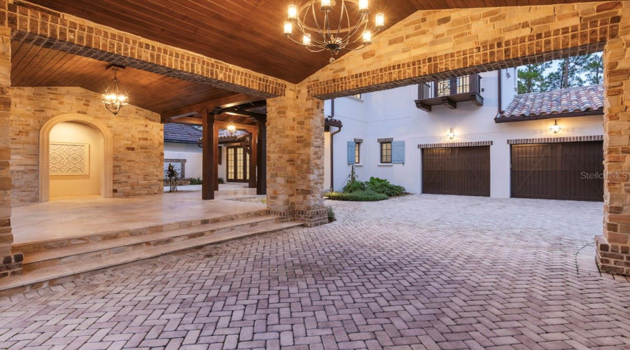 Front Entry Porte Cochere
