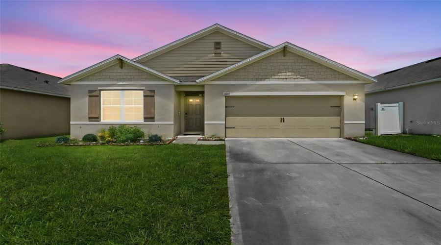 DAVENPORT, Florida 33897, 4 Bedrooms Bedrooms, ,2 BathroomsBathrooms,Residential,For Sale,WELLBORN,0,MFRS5155766