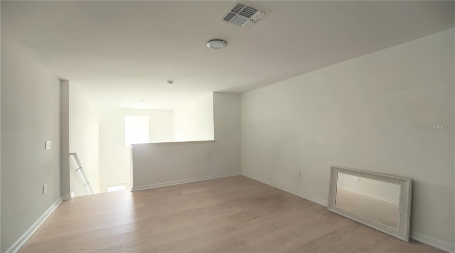 DAVENPORT, Florida 33837, 5 Bedrooms Bedrooms, ,2 BathroomsBathrooms,Residential,For Sale,AQUIFER,0,MFRS5150941