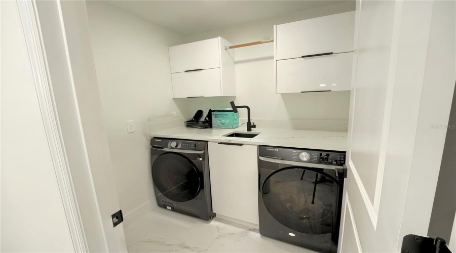 DAVENPORT, Florida 33837, 4 Bedrooms Bedrooms, ,2 BathroomsBathrooms,Residential,For Sale,AQUIFER LN,0,MFRS5150932