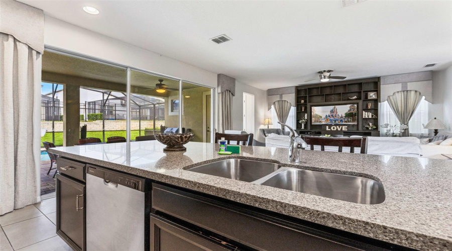 KISSIMMEE, Florida 34747, 4 Bedrooms Bedrooms, ,3 BathroomsBathrooms,Residential,For Sale,SANDY PARK,0,MFRS5156197