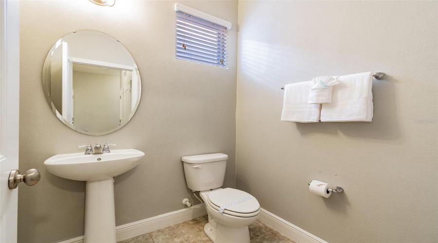 DAVENPORT, Florida 33837, 5 Bedrooms Bedrooms, ,4 BathroomsBathrooms,Residential,For Sale,OAKBOURNE,0,MFRS5153791