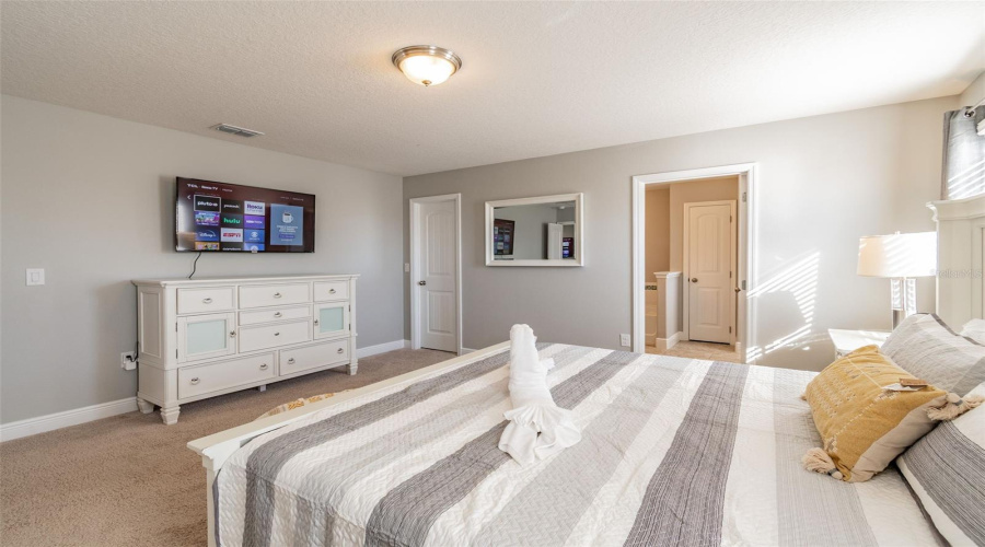 DAVENPORT, Florida 33837, 5 Bedrooms Bedrooms, ,4 BathroomsBathrooms,Residential,For Sale,OAKBOURNE,0,MFRS5153791