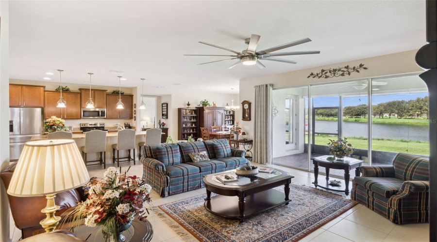 KISSIMMEE, Florida 34746, 3 Bedrooms Bedrooms, ,2 BathroomsBathrooms,Residential,For Sale,KINGFISHER,0,MFRS5156217