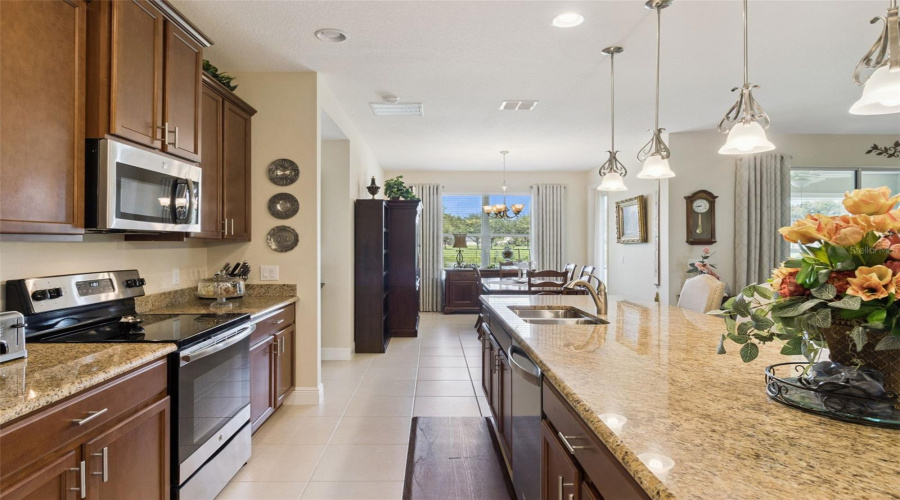 KISSIMMEE, Florida 34746, 3 Bedrooms Bedrooms, ,2 BathroomsBathrooms,Residential,For Sale,KINGFISHER,0,MFRS5156217