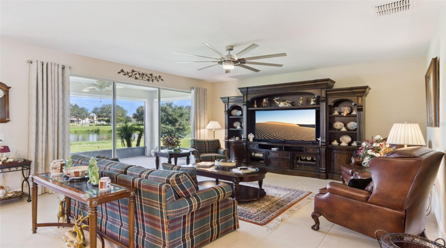 KISSIMMEE, Florida 34746, 3 Bedrooms Bedrooms, ,2 BathroomsBathrooms,Residential,For Sale,KINGFISHER,0,MFRS5156217