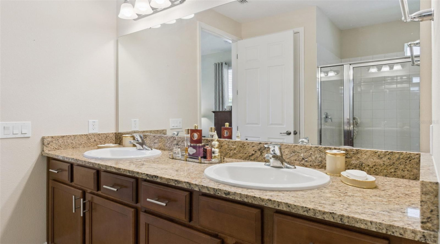 KISSIMMEE, Florida 34746, 3 Bedrooms Bedrooms, ,2 BathroomsBathrooms,Residential,For Sale,KINGFISHER,0,MFRS5156217