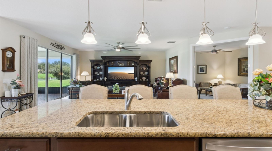 KISSIMMEE, Florida 34746, 3 Bedrooms Bedrooms, ,2 BathroomsBathrooms,Residential,For Sale,KINGFISHER,0,MFRS5156217