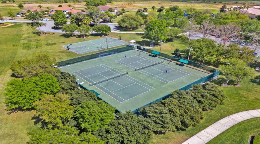 KISSIMMEE, Florida 34746, 3 Bedrooms Bedrooms, ,2 BathroomsBathrooms,Residential,For Sale,KINGFISHER,0,MFRS5156217