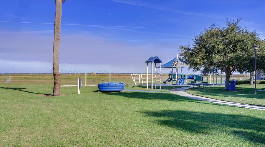 KISSIMMEE, Florida 34746, 3 Bedrooms Bedrooms, ,2 BathroomsBathrooms,Residential,For Sale,KINGFISHER,0,MFRS5156217
