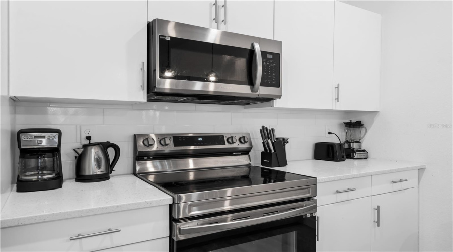 DAVENPORT, Florida 33896, 4 Bedrooms Bedrooms, ,4 BathroomsBathrooms,Residential,For Sale,FAMAGUSTA,0,MFRO6436122