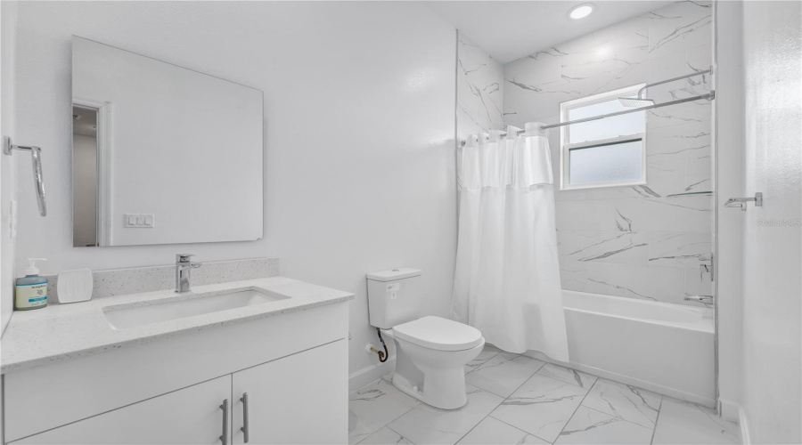 DAVENPORT, Florida 33896, 4 Bedrooms Bedrooms, ,4 BathroomsBathrooms,Residential,For Sale,FAMAGUSTA,0,MFRO6436122
