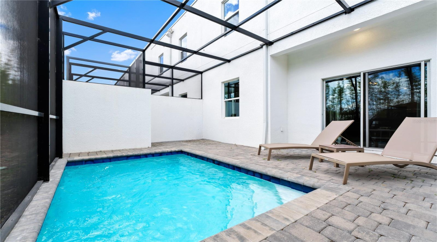 DAVENPORT, Florida 33896, 4 Bedrooms Bedrooms, ,4 BathroomsBathrooms,Residential,For Sale,FAMAGUSTA,0,MFRO6436122