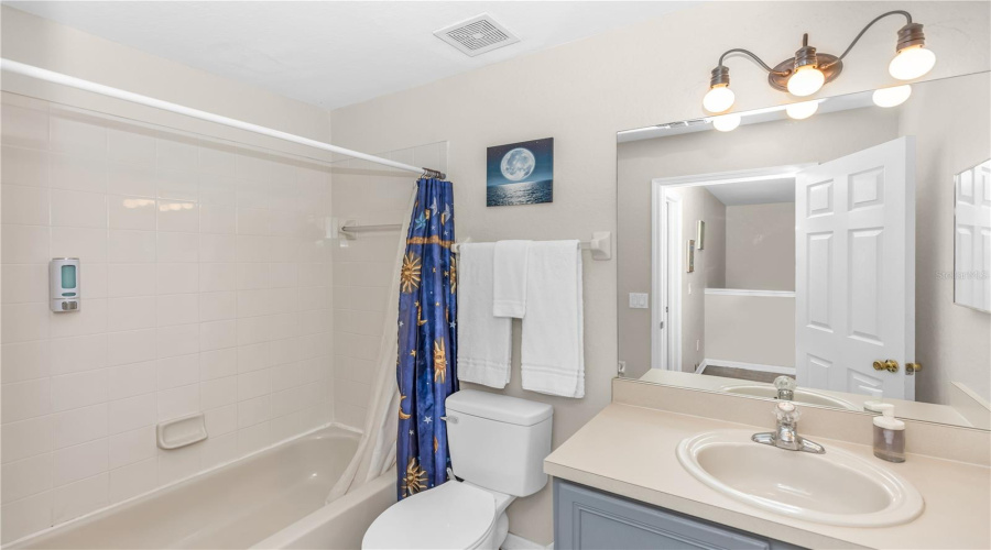 DAVENPORT, Florida 33897, 4 Bedrooms Bedrooms, ,3 BathroomsBathrooms,Residential,For Sale,CALABRIA,0,MFRO6436313