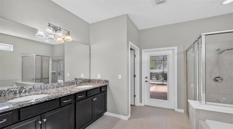 KISSIMMEE, Florida 34747, 9 Bedrooms Bedrooms, ,6 BathroomsBathrooms,Residential,For Sale,BENGAL,0,MFRS5156250