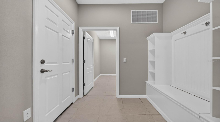 KISSIMMEE, Florida 34747, 9 Bedrooms Bedrooms, ,6 BathroomsBathrooms,Residential,For Sale,BENGAL,0,MFRS5156250
