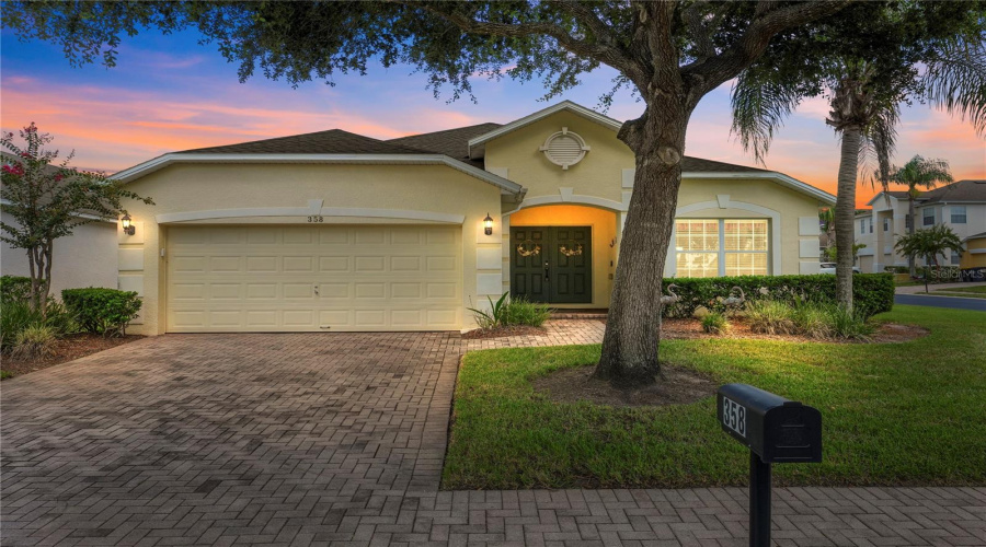 DAVENPORT, Florida 33897, 4 Bedrooms Bedrooms, ,3 BathroomsBathrooms,Residential,For Sale,LANCASTER DR,0,MFRO6434764