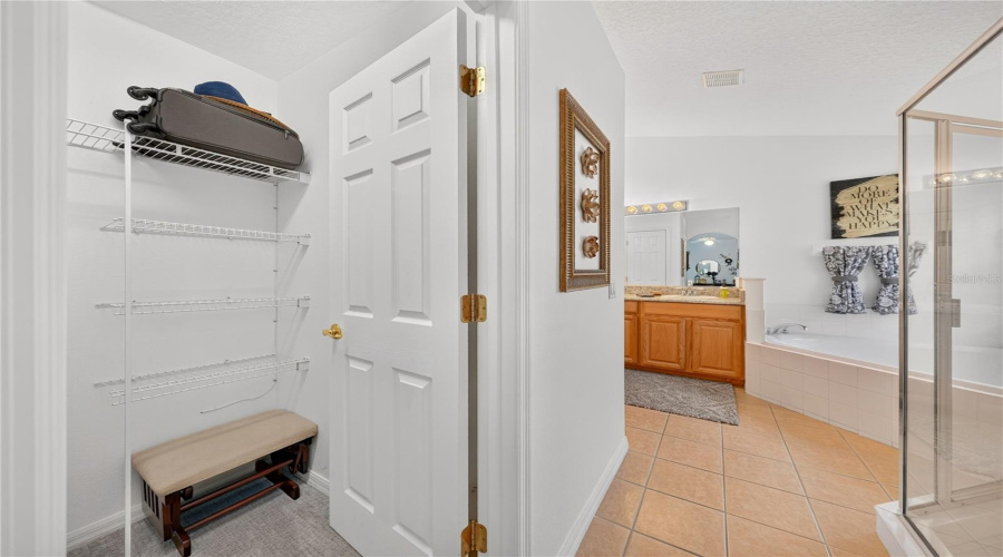 DAVENPORT, Florida 33897, 4 Bedrooms Bedrooms, ,3 BathroomsBathrooms,Residential,For Sale,LANCASTER DR,0,MFRO6434764