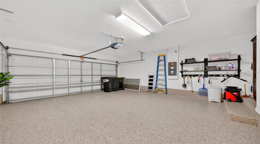 DAVENPORT, Florida 33897, 4 Bedrooms Bedrooms, ,3 BathroomsBathrooms,Residential,For Sale,LANCASTER DR,0,MFRO6434764
