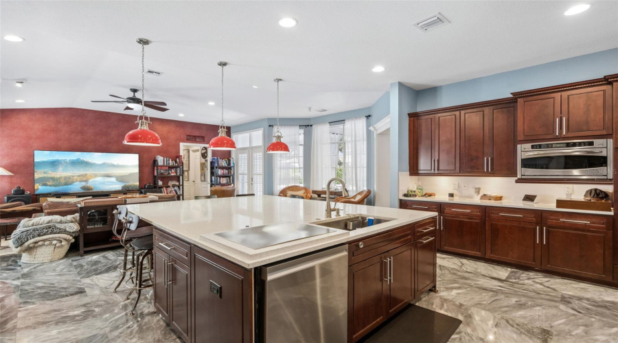 Celebration, Florida 34747, 6 Bedrooms Bedrooms, ,5 Bathroomsbathrooms,Residential,For Sale,Oak Shadows,0,Mfro6434811
