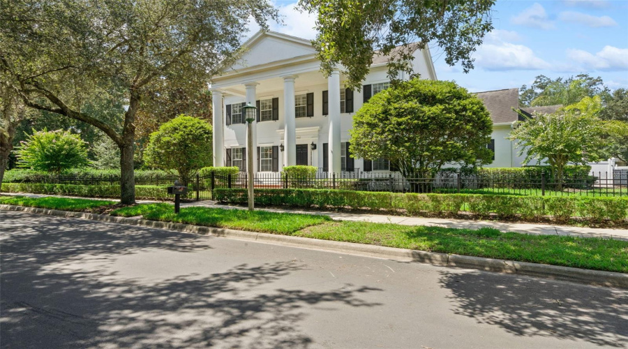 Celebration, Florida 34747, 6 Bedrooms Bedrooms, ,5 Bathroomsbathrooms,Residential,For Sale,Oak Shadows,0,Mfro6434811