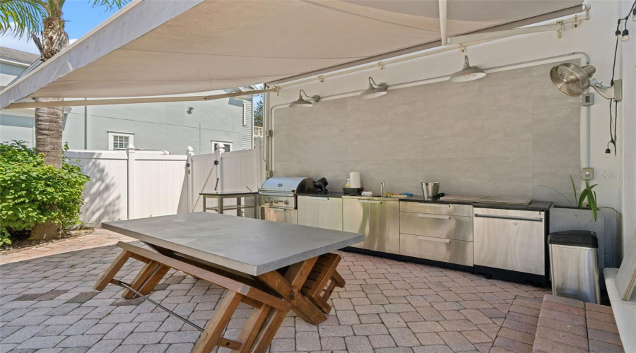 Celebration, Florida 34747, 6 Bedrooms Bedrooms, ,5 Bathroomsbathrooms,Residential,For Sale,Oak Shadows,0,Mfro6434811