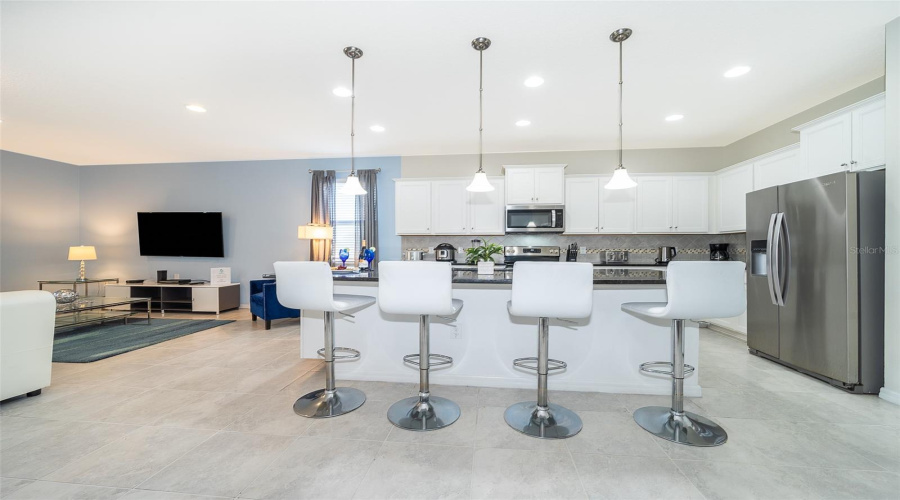 KISSIMMEE, Florida 34747, 8 Bedrooms Bedrooms, ,6 BathroomsBathrooms,Residential,For Sale,LIMA,0,MFRO6436398