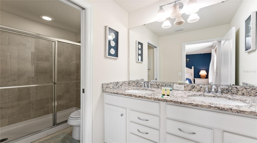 KISSIMMEE, Florida 34747, 8 Bedrooms Bedrooms, ,6 BathroomsBathrooms,Residential,For Sale,LIMA,0,MFRO6436405