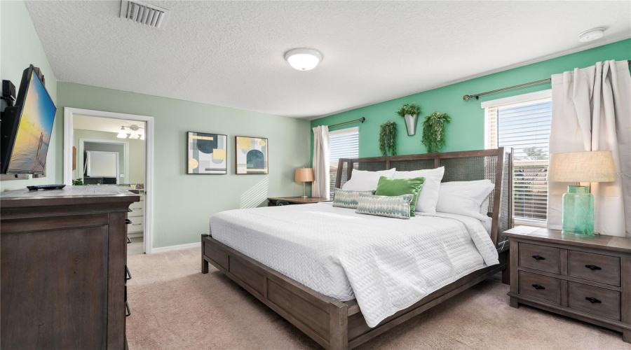 KISSIMMEE, Florida 34747, 8 Bedrooms Bedrooms, ,6 BathroomsBathrooms,Residential,For Sale,LIMA,0,MFRO6436405