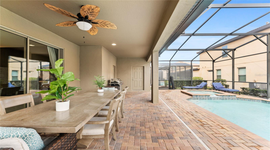 KISSIMMEE, Florida 34747, 8 Bedrooms Bedrooms, ,6 BathroomsBathrooms,Residential,For Sale,LIMA,0,MFRO6436405