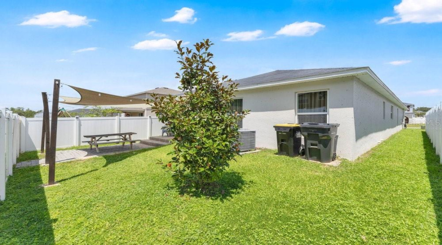 Davenport, Florida 33897, 3 Bedrooms Bedrooms, ,2 Bathroomsbathrooms,Residential,For Sale,Papaya,0,Mfrs5155763