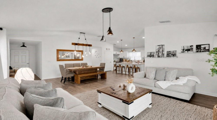 Davenport, Florida 33897, 3 Bedrooms Bedrooms, ,2 Bathroomsbathrooms,Residential,For Sale,Papaya,0,Mfrs5155763