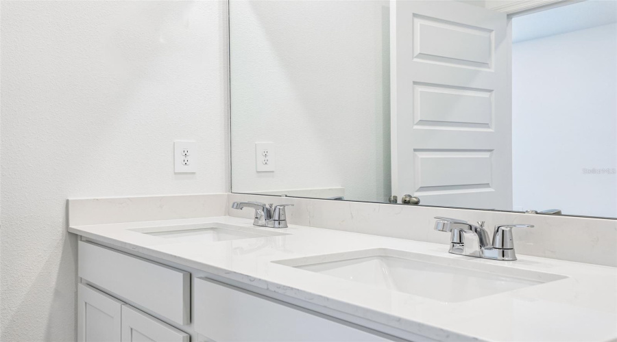Davenport, Florida 33837, 4 Bedrooms Bedrooms, ,2 Bathroomsbathrooms,Residential,For Sale,Partington,0,Mfro6390170