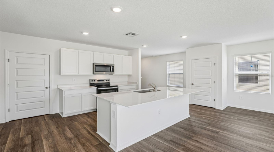 Davenport, Florida 33837, 4 Bedrooms Bedrooms, ,2 Bathroomsbathrooms,Residential,For Sale,Partington,0,Mfro6390170