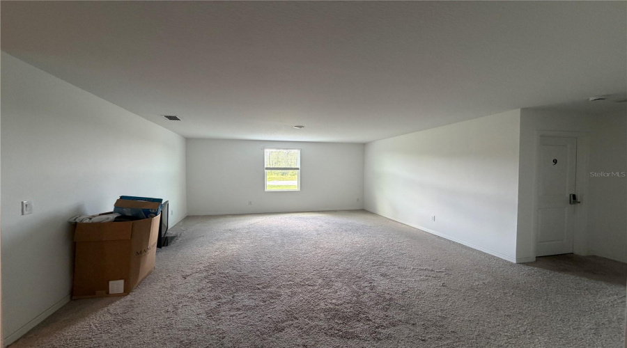 Davenport, Florida 33896, 8 Bedrooms Bedrooms, ,5 Bathroomsbathrooms,Residential,For Sale,Derwent,0,Mfro6436302
