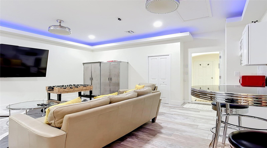 Kissimmee, Florida 34747, 4 Bedrooms Bedrooms, ,3 Bathroomsbathrooms,Residential,For Sale,Fan Palm,0,Mfro6436177