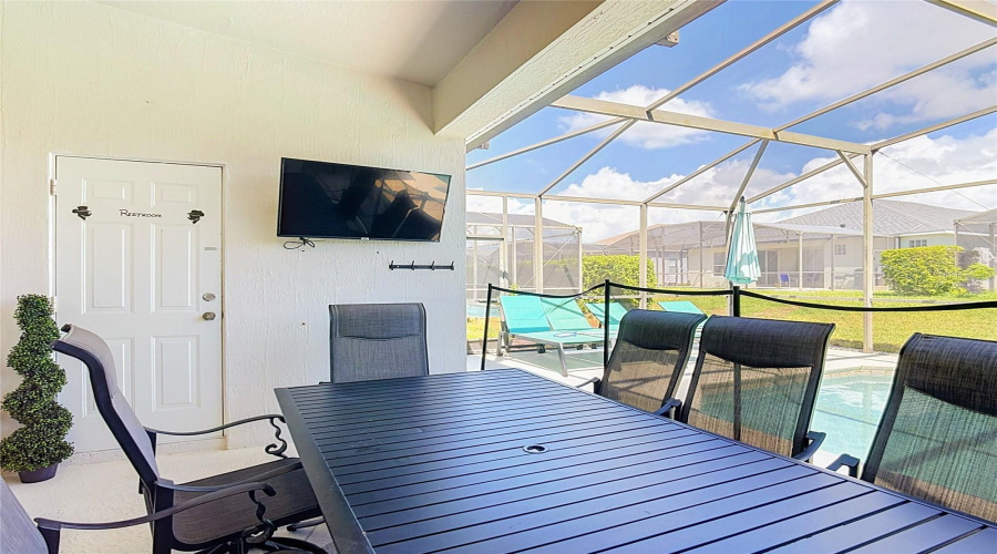 Kissimmee, Florida 34747, 4 Bedrooms Bedrooms, ,3 Bathroomsbathrooms,Residential,For Sale,Fan Palm,0,Mfro6436177