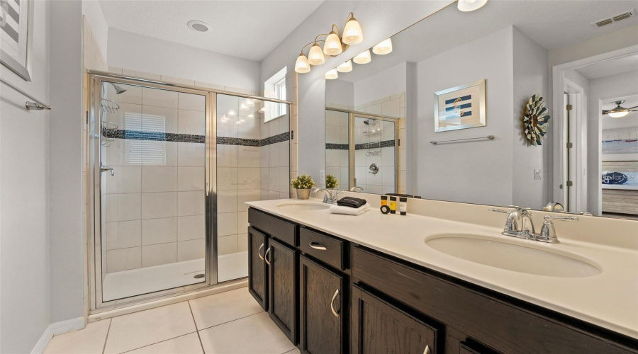 Kissimmee, Florida 34747, 4 Bedrooms Bedrooms, ,3 Bathroomsbathrooms,Residential,For Sale,Sawyer Palm,0,Mfro6436558