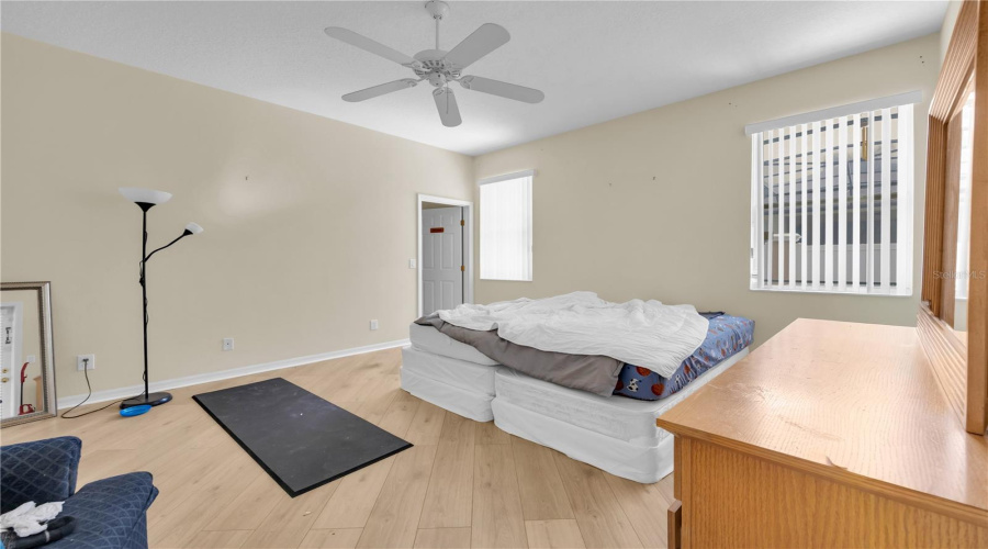 Davenport, Florida 33897, 5 Bedrooms Bedrooms, ,4 Bathroomsbathrooms,Residential,For Sale,Montara,0,Mfrv4950907