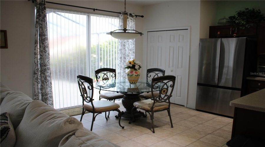 Dinette/Breakfast Nook