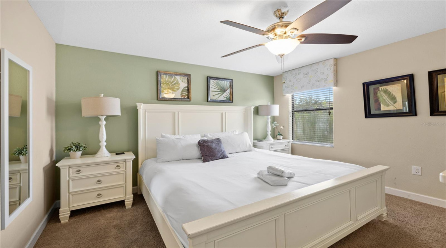 Davenport, Florida 33896, 8 Bedrooms Bedrooms, ,5 Bathroomsbathrooms,Residential,For Sale,Moon Valley,0,Mfro6434129