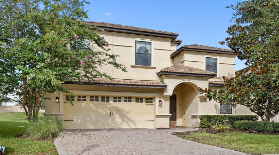Davenport, Florida 33896, 8 Bedrooms Bedrooms, ,5 Bathroomsbathrooms,Residential,For Sale,Moon Valley,0,Mfro6434129
