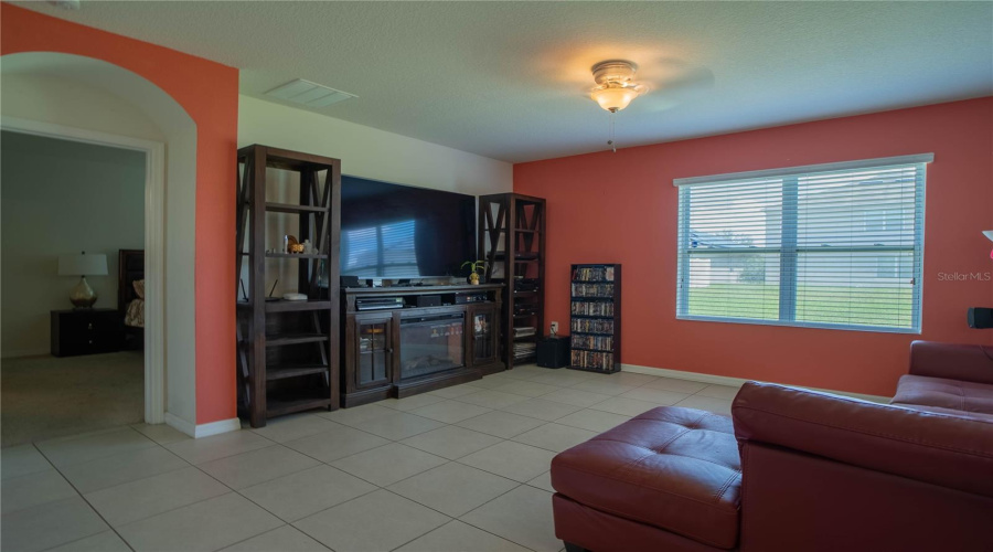 Davenport, Florida 33896, 4 Bedrooms Bedrooms, ,2 Bathroomsbathrooms,Residential,For Sale,Aberdeen,0,Mfrs5156240