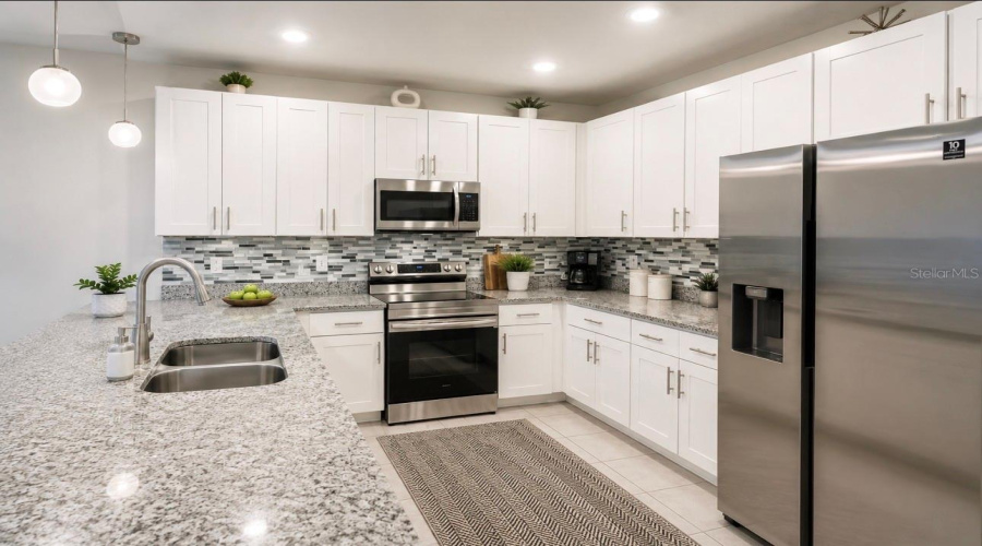 Kissimmee, Florida 34746, 3 Bedrooms Bedrooms, ,2 Bathroomsbathrooms,Residential,For Sale,Coral Castle,0,Mfrs5156269