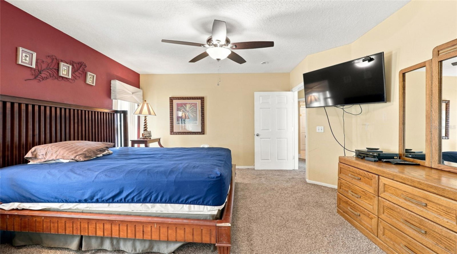 Kissimmee, Florida 34747, 5 Bedrooms Bedrooms, ,4 Bathroomsbathrooms,Residential,For Sale,Blooming Alamanda,0,Mfro6436518