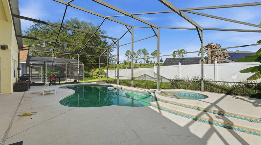 Kissimmee, Florida 34747, 5 Bedrooms Bedrooms, ,4 Bathroomsbathrooms,Residential,For Sale,Blooming Alamanda,0,Mfro6436518