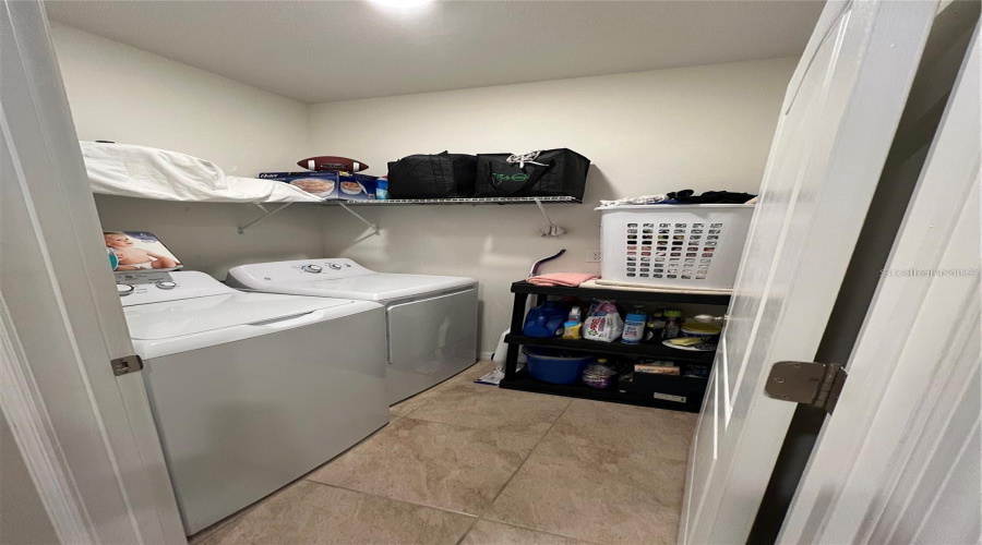 Davenport, Florida 33837, 4 Bedrooms Bedrooms, ,2 Bathroomsbathrooms,Residential,For Sale,Panda,0,Mfrs5156319