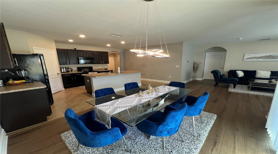 Davenport, Florida 33837, 4 Bedrooms Bedrooms, ,2 Bathroomsbathrooms,Residential,For Sale,Panda,0,Mfrs5156319